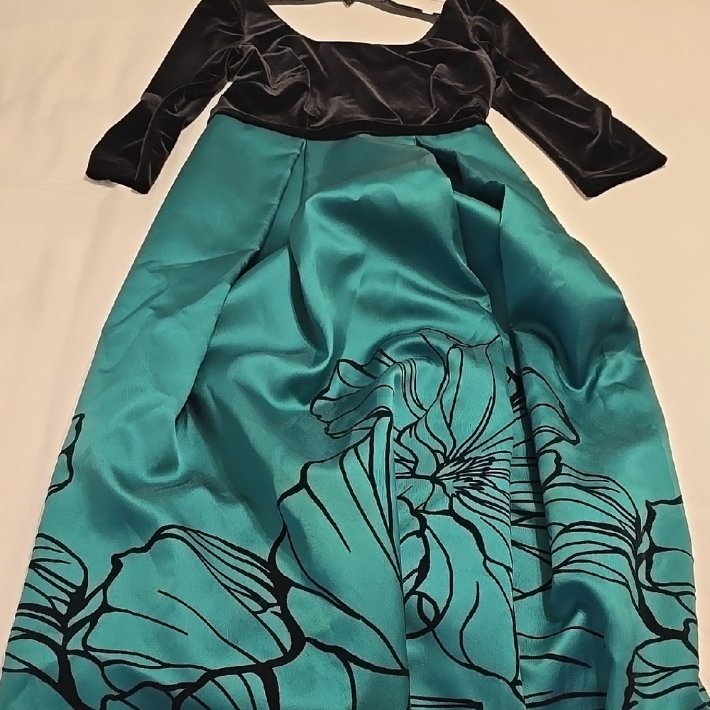 Elegant Black and Green Floral Gown